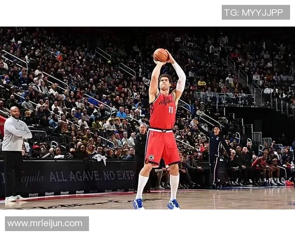 布鲁克洛佩斯:从NBA巨星到篮球战术的革新者之路 布鲁克洛佩斯:从NBA巨星到篮球战术的革新者之路