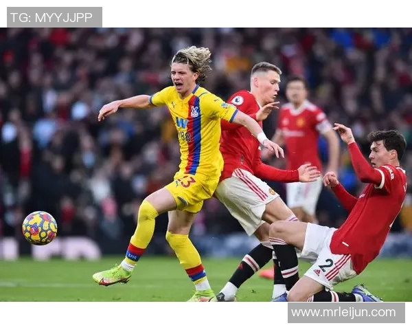 水晶宫对曼联精彩直播全程回顾及赛后分析尽在这里 水晶宫对曼联精彩直播全程回顾及赛后分析尽在这里