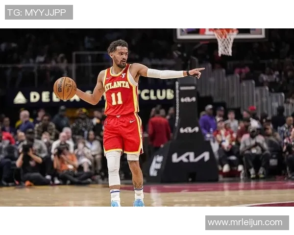 特雷杨引领亚特兰大老鹰队冲击季后赛展现超凡球技与领袖魅力 特雷杨引领亚特兰大老鹰队冲击季后赛展现超凡球技与领袖魅力