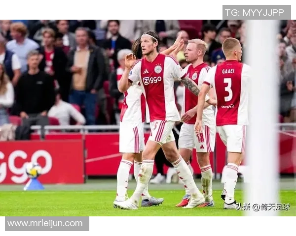 狼队与利兹联队激战正酣谁能在这场较量中笑到最后