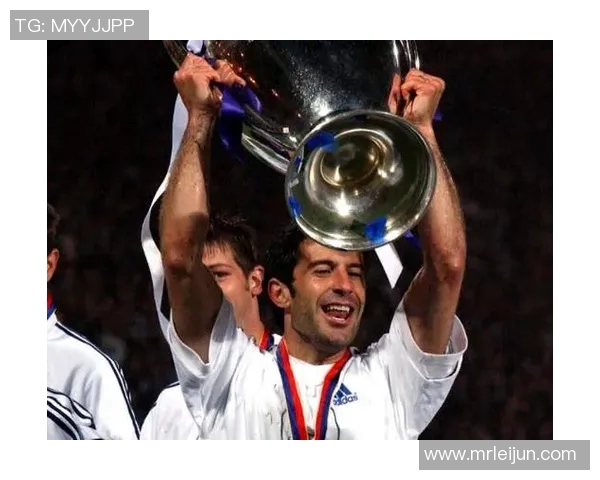 葡萄牙传奇菲戈对决英格兰足球巨星的精彩瞬间回顾