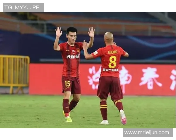 悉尼与上港激战正酣比分揭晓引发球迷热议 悉尼与上港激战正酣比分揭晓引发球迷热议